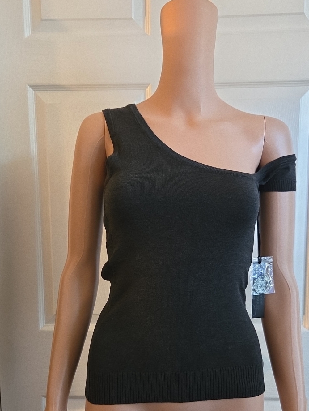 Poof! Asymmetrical One-Shoulder Gray Knit Tank